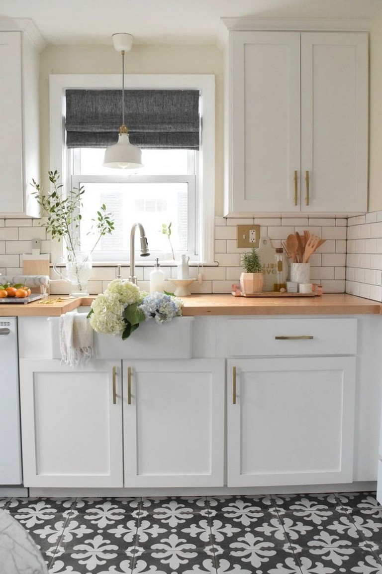 70+ Stunning White Kitchen Backsplash Decor Ideas Page 10 of 72
