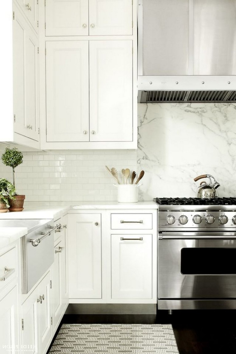 70+ Stunning White Cabinets Kitchen Backsplash Decor Ideas 