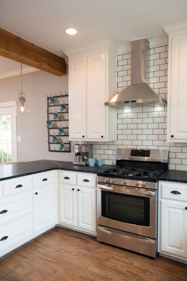 70+ Stunning White Cabinets Kitchen Backsplash Decor Ideas - Page 59 of 72